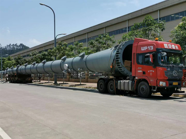 鶴崗超長大件設備運輸公司